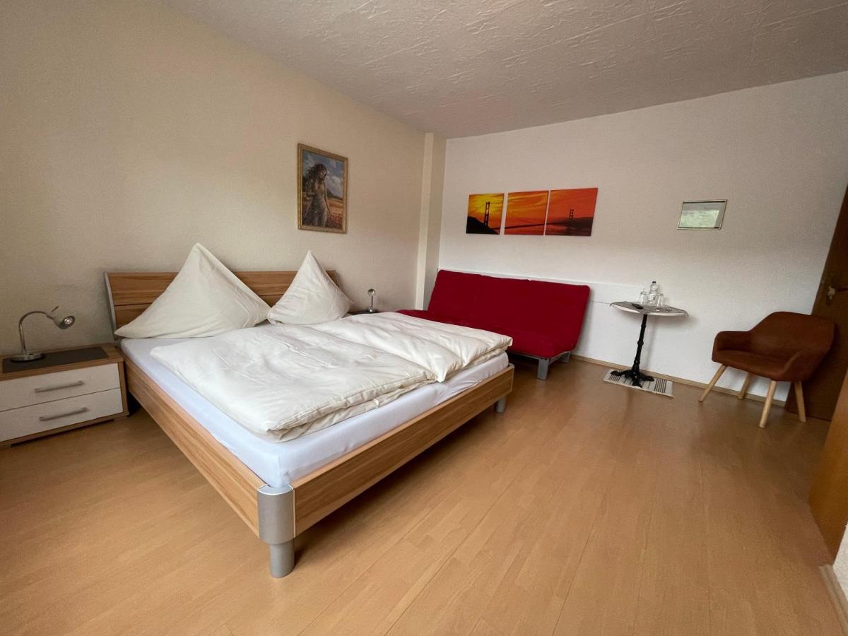 Hotel Und Gaestehaus Gute Quelle Кохем Екстериор снимка