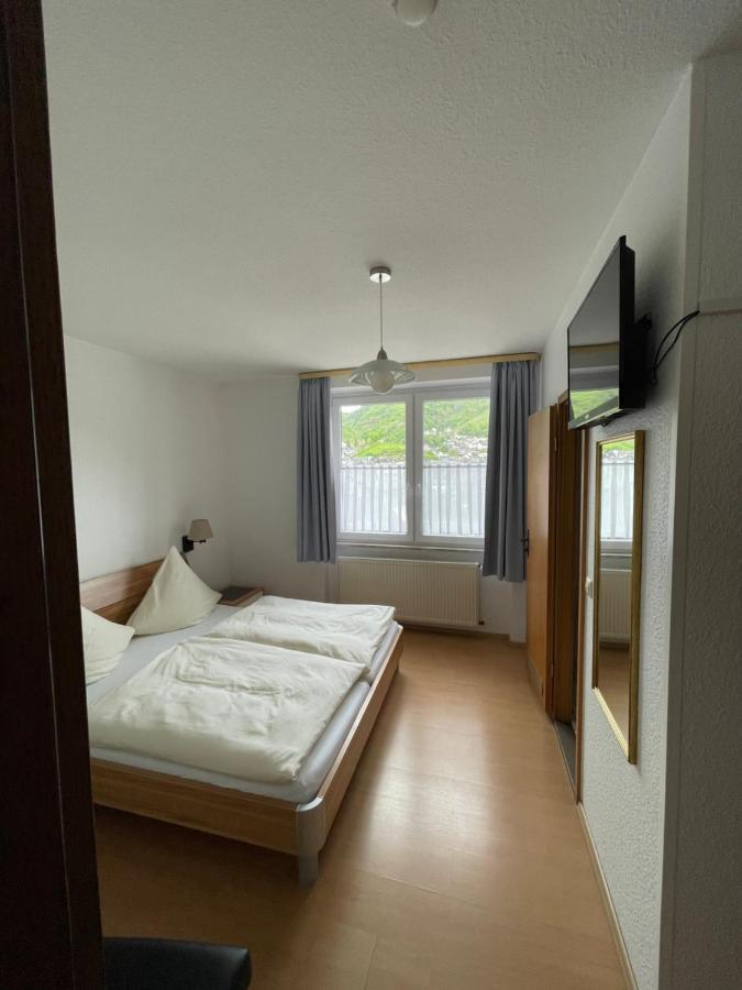 Hotel Und Gaestehaus Gute Quelle Кохем Екстериор снимка