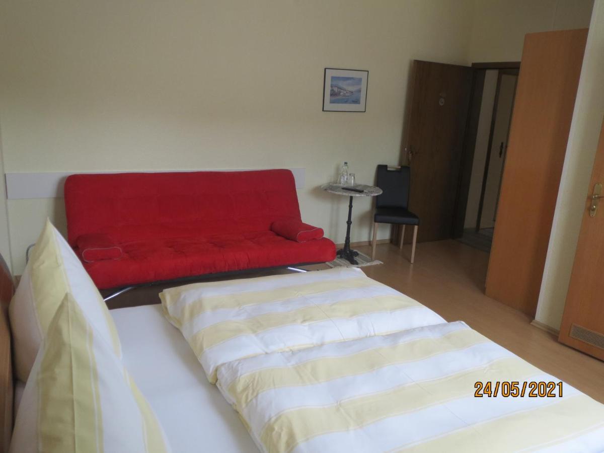 Hotel Und Gaestehaus Gute Quelle Кохем Екстериор снимка